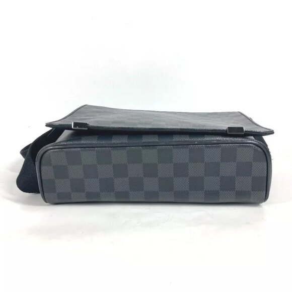 LOUIS VUITTON Damier Graphite District PM NM Crossbody Shoulder Bag - Picture 5 of 13